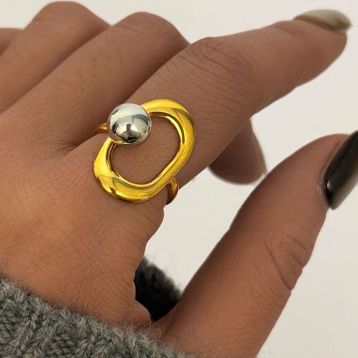 ANILLO ANDREA BITONO